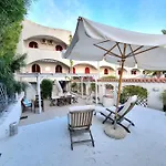 Tatil Evi Vista Mare Su Tre Piani Con Giardino
