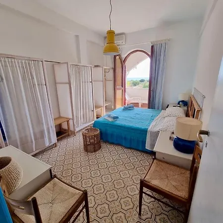 Casa de Férias Vista Mare Su Tre Piani Con Giardino