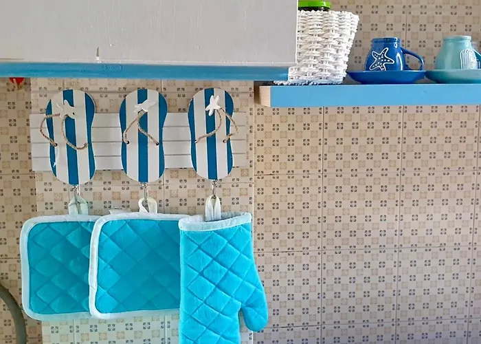 Vista Mare Su Tre Piani Con Giardino Falerna