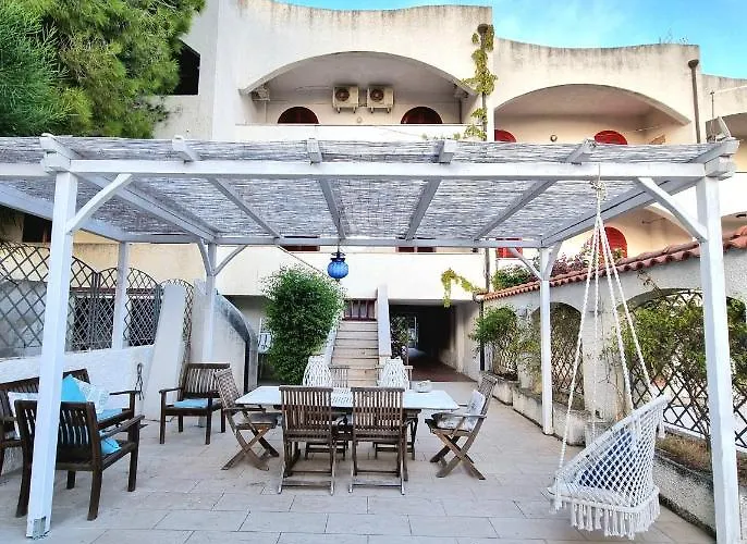 Semesterbostad Vista Mare Su Tre Piani Con Giardino Falerna