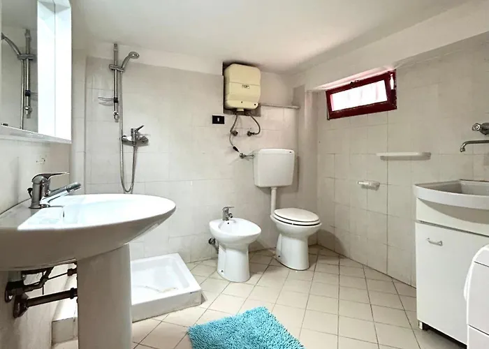 Vista Mare Su Tre Piani Con Giardino * Falerna