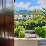 Vista Mare Su Tre Piani Con Giardino * فاليرنا