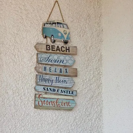 Holiday home Beachfront With Private Access - Free Parking *