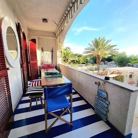 בית נופש Vista Mare Su Tre Piani Con Giardino