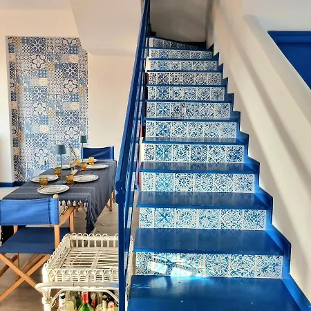 Nyaraló Beachfront Villa With Private Beach Access - Free Parking Falerna